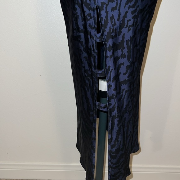 Good American Side Slit Skirt - Picture 5 of 10